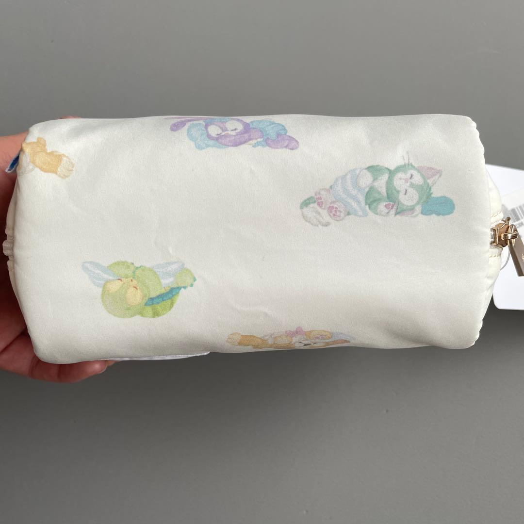 ディズニー　ダッフィー ジェラートピケ 総柄ポーチ　ダッフィー&フレンズ