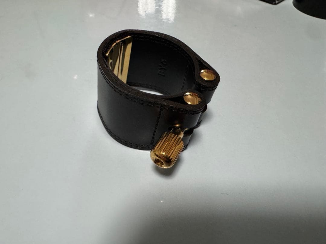 p*ん様 Vandoren レザーリガチャー バリトンサックス用