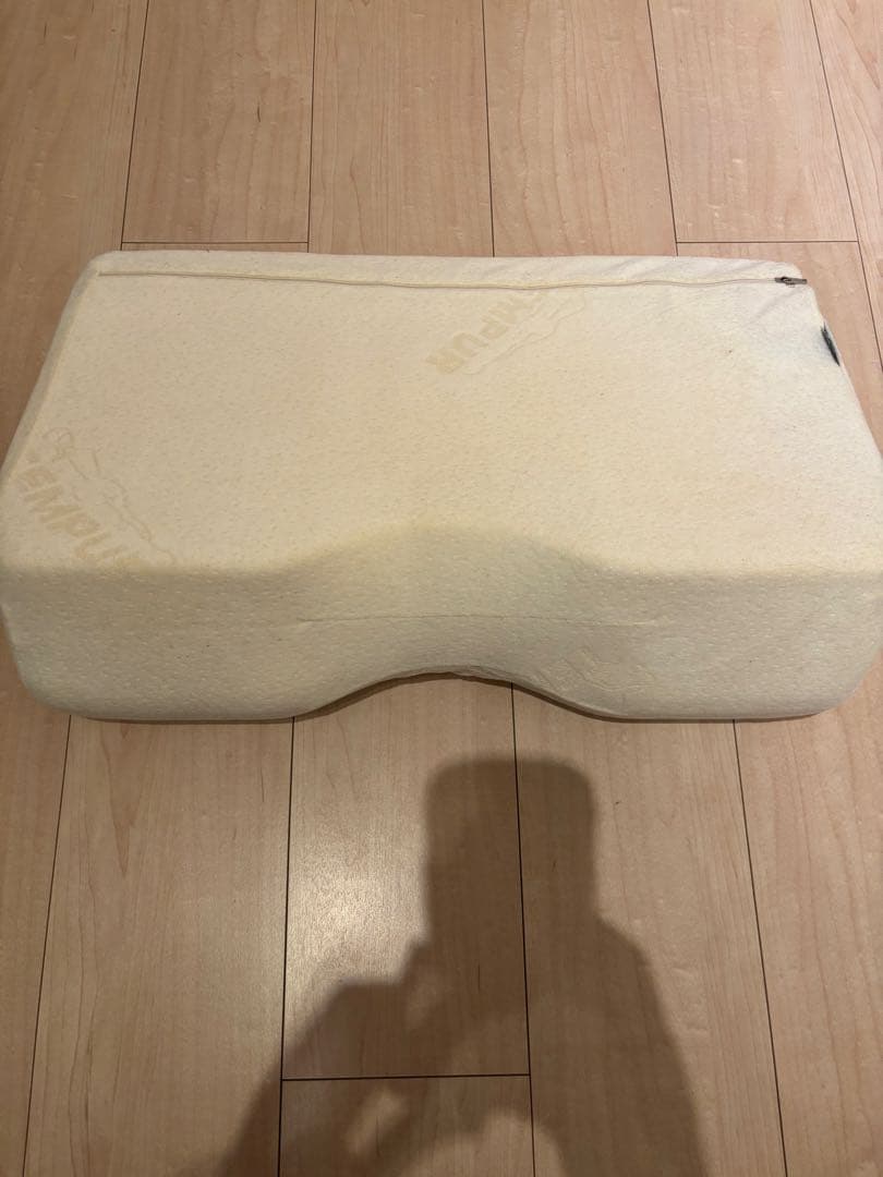 テンピュール 枕　Lサイズ　＋ピローケース2枚付き