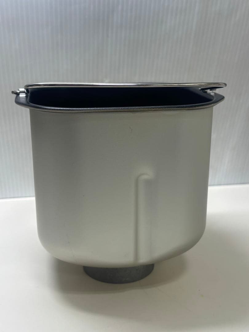 アイリスオーヤマ コンパクト ホームベーカリー IBM-010-C 中古品