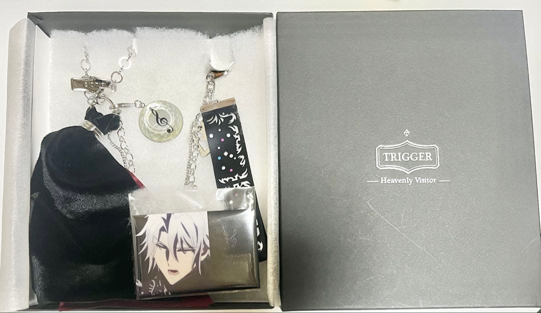 アイナナ TRIGGER 衣装デザインバッグチャーム 八乙女楽 九条天 十龍之介