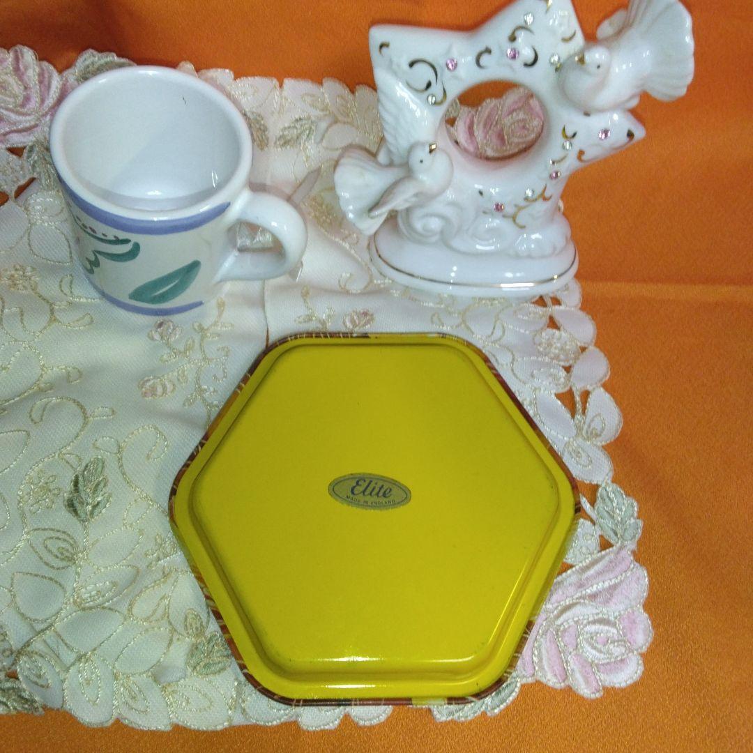 45年前のお盆～鳩の置物30年前スターバックスの　厚めカップ～ ティシューカバー