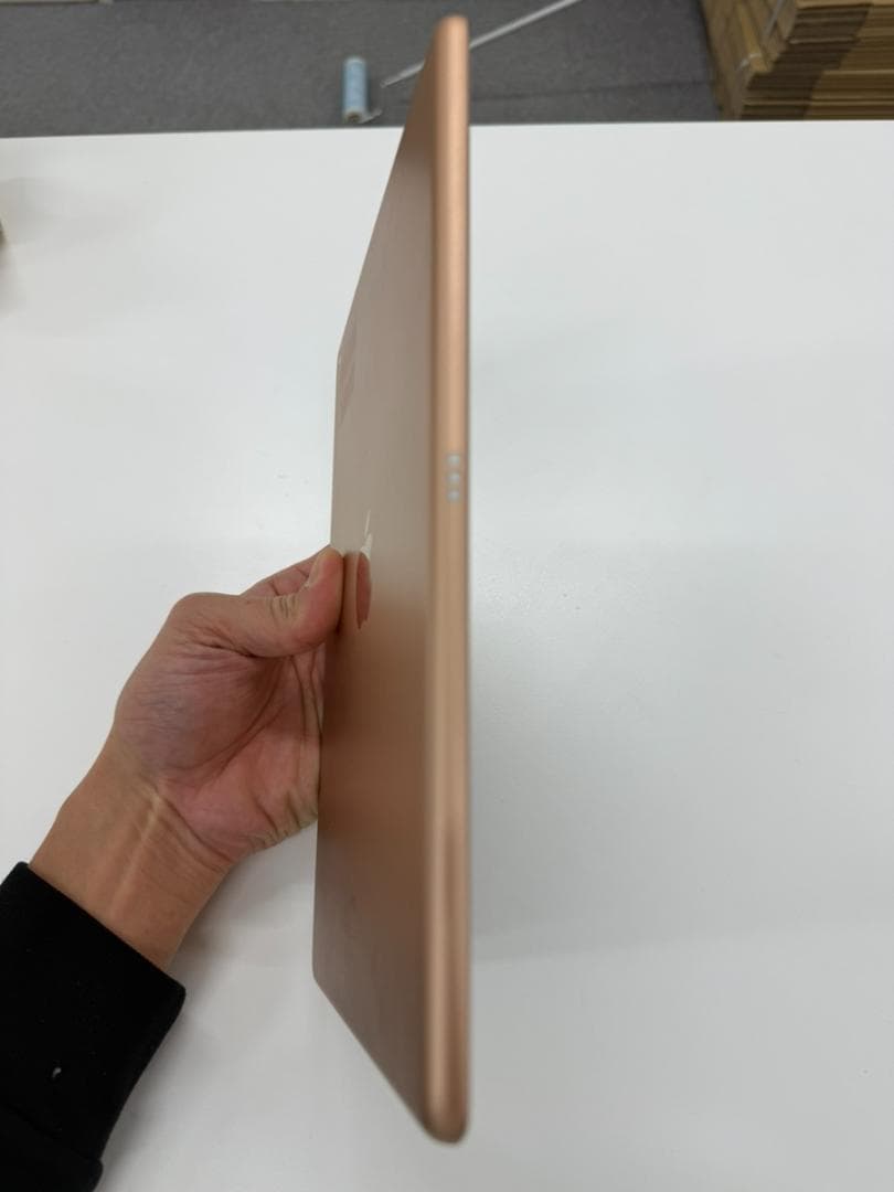 Apple アップル iPad 第8世代 32GB 本体 A2270 ゴールド