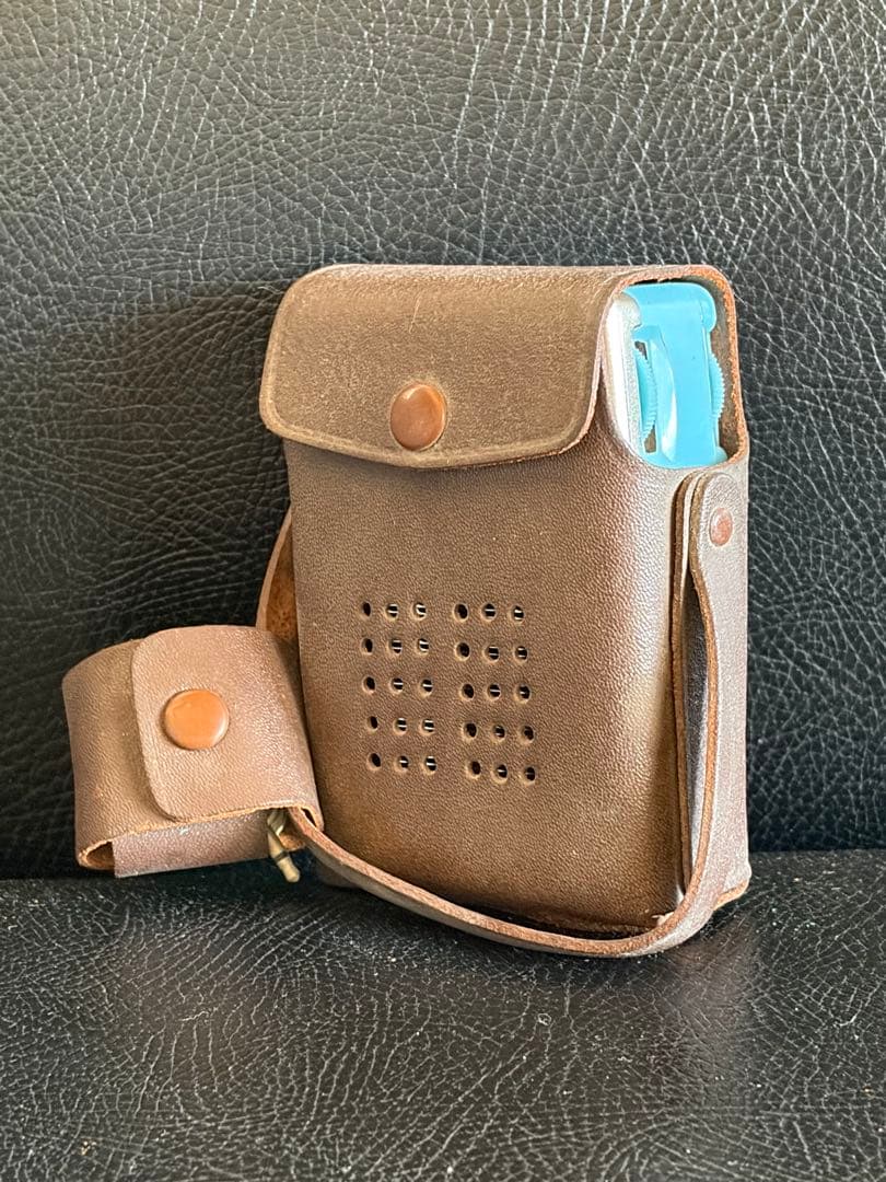 1950年代　昭和レトロ　CROWN6石TRANSRSTOR 日本製　皮カバー付