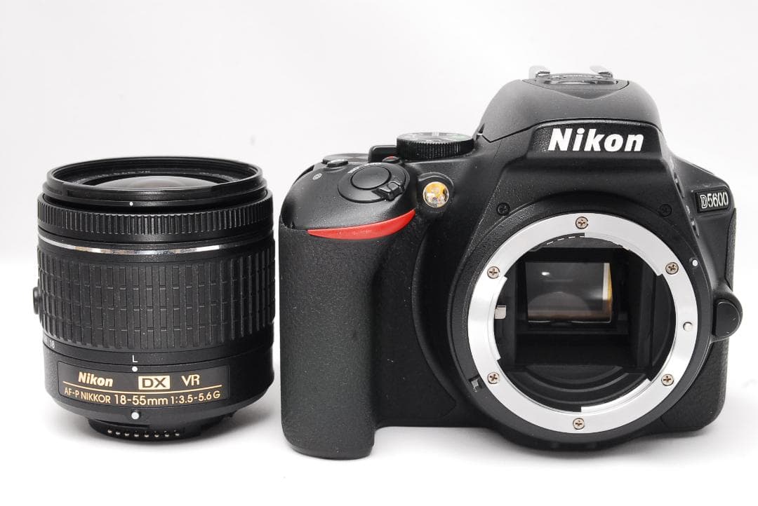 Wi-Fi搭載！高画質一眼 Nikon D5600 動作◎ 人気 軽量 即使用可