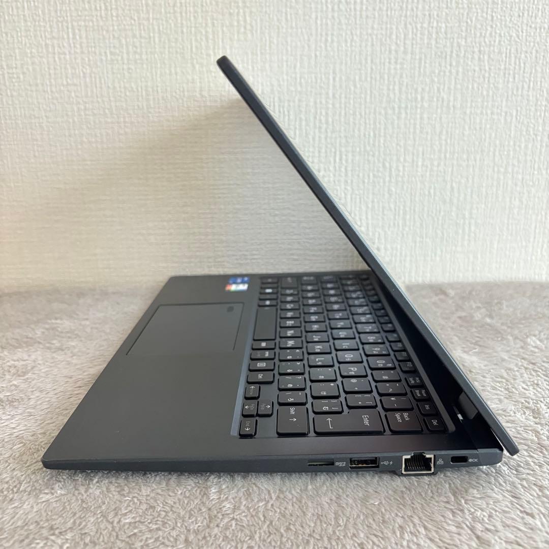 美品DYNABOOK G83 KW 12世代 i5超軽型ノートPC 512