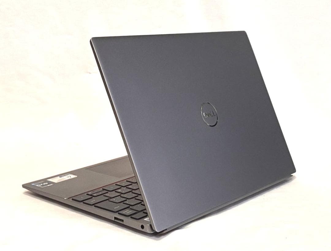 超美品 DELL Vostro 5320 2022年製 i7 12世代 EVO
