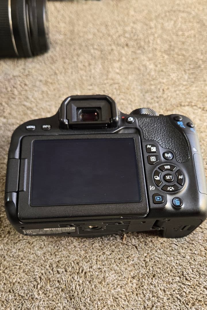 Canon EOS Kiss X9i　本体＋レンズ2本　一眼レフ　カメラ　セット