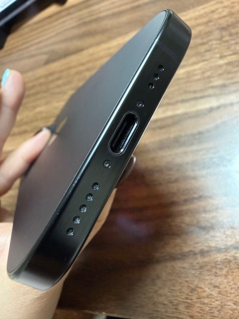 iPhone16Pro1TB ブラックチタニウム