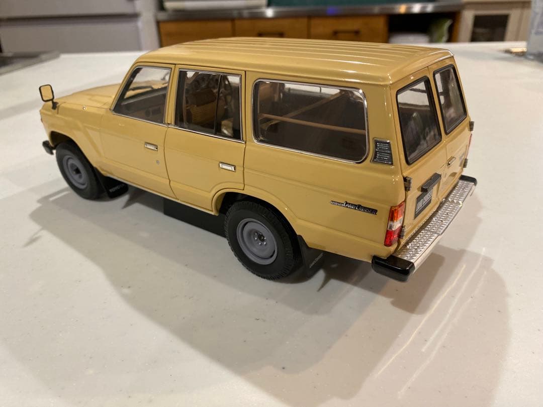 希少！TOYOTA ランドクルーザー 【京商ミニカー 1/18】