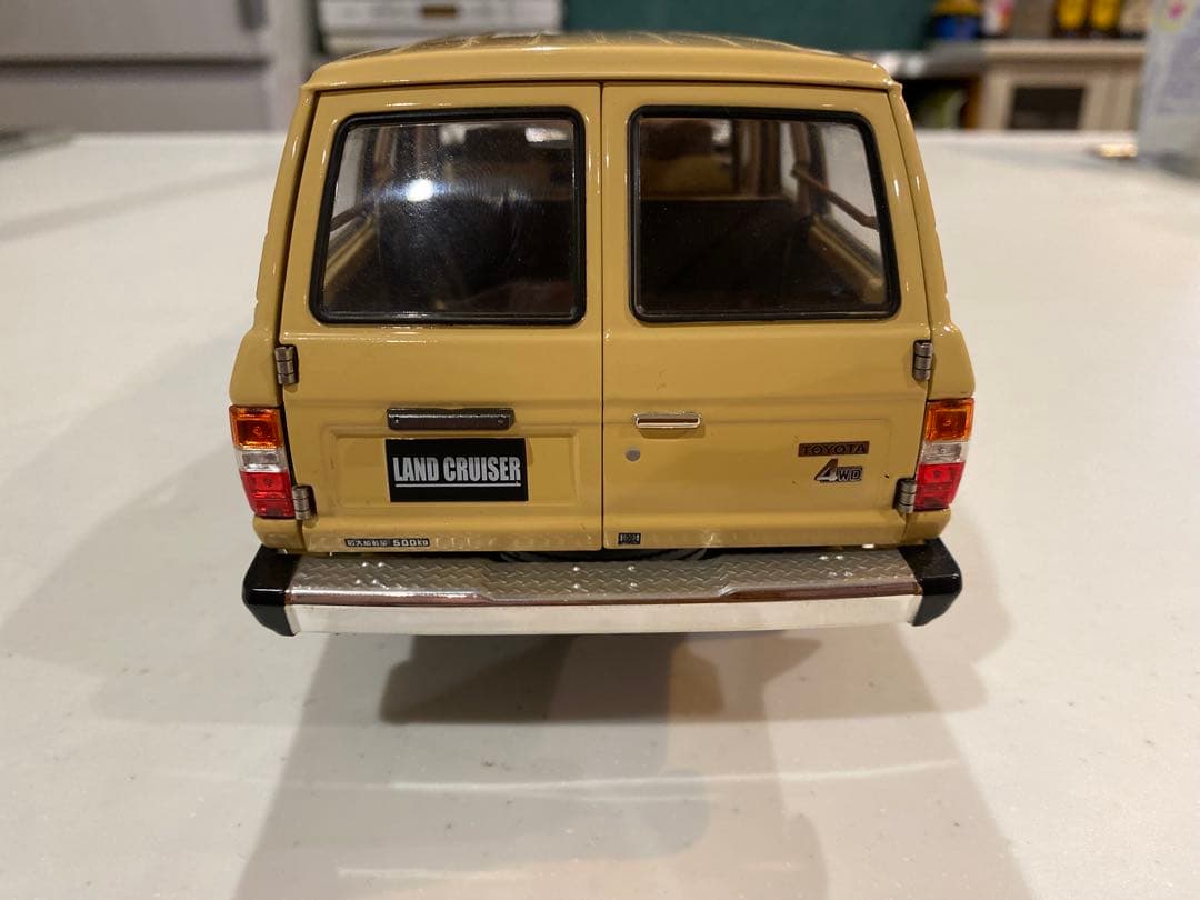 希少！TOYOTA ランドクルーザー 【京商ミニカー 1/18】