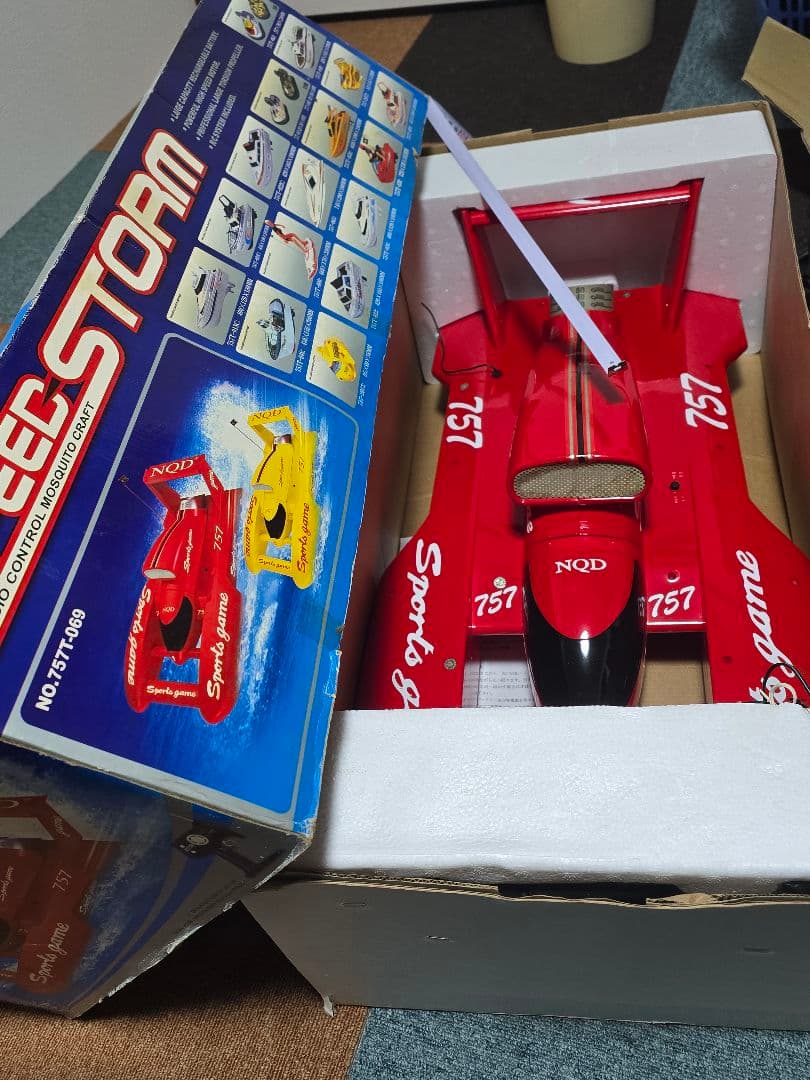 NQD Speed Storm 757 赤いリモコンボート