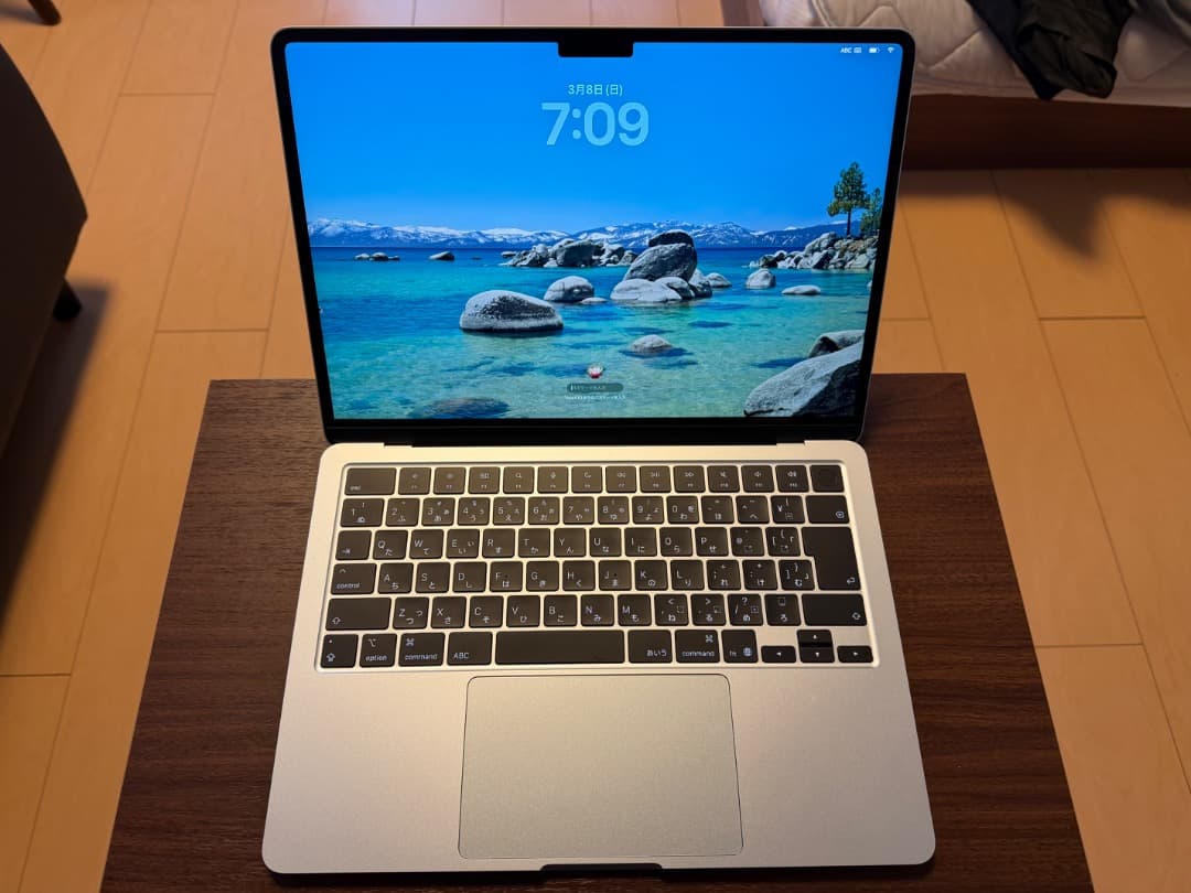 M4 Apple MacBook 13インチ ほぼ未使用　AppleCare 有