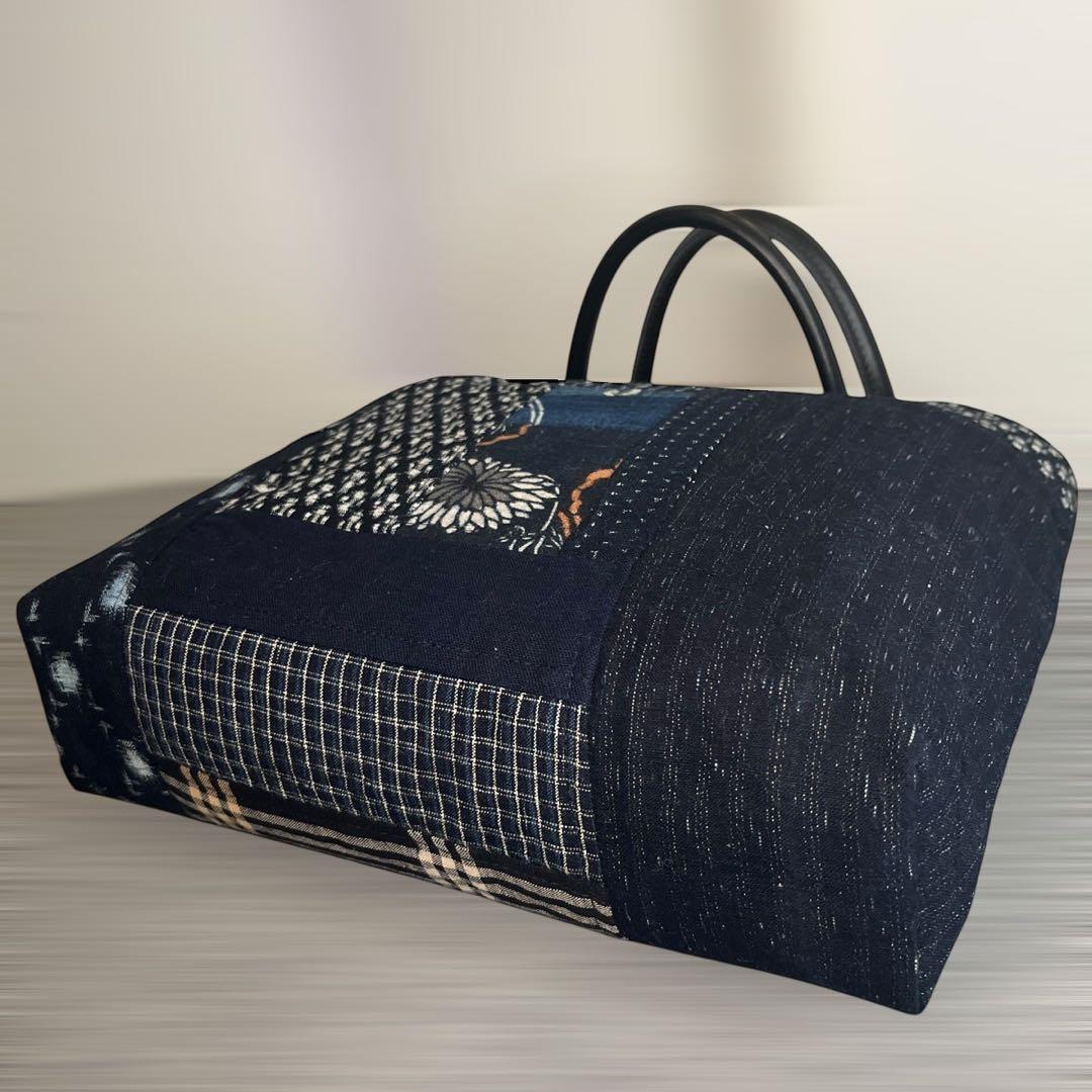 【本革持ち手】古布藍染61\"パッチワークトート　A4収納　軽量　底板付　和モダン