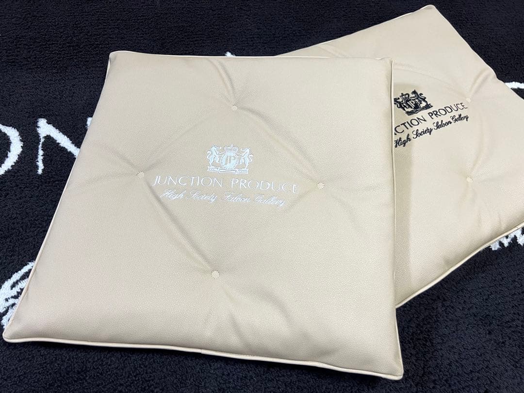 新色！　コンフォートクッション　ベージュ銀　本物　ジャンクションプロデュース