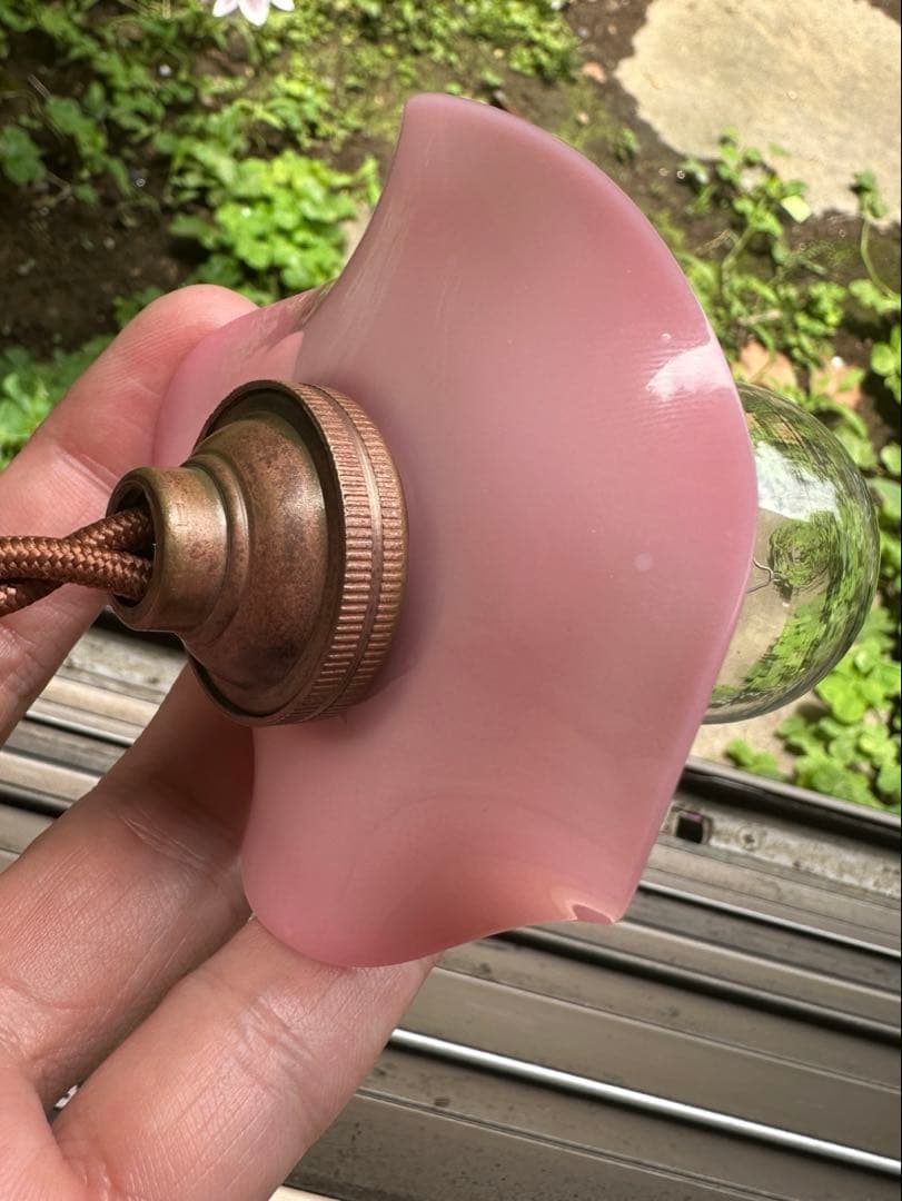 1920年代 フランス アンティーク オパリンローズの可愛らしいアトリエランプ＊