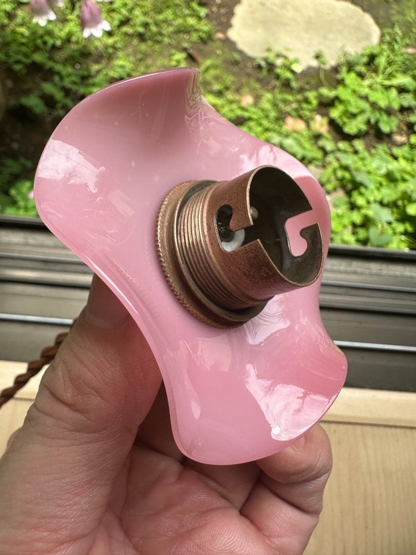 1920年代 フランス アンティーク オパリンローズの可愛らしいアトリエランプ＊