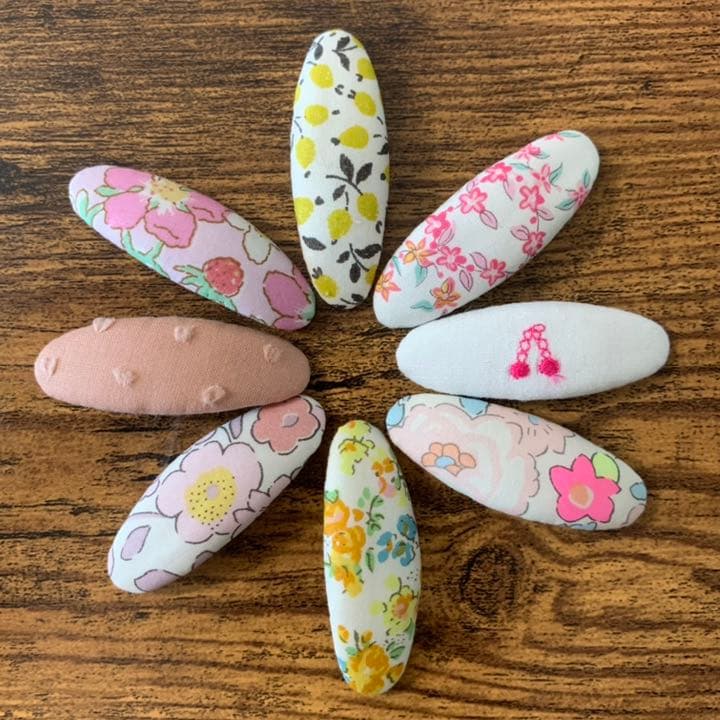 【129】リバティプリント使用　ハンドメイド　オーバルパッチンピン　ヘアピン