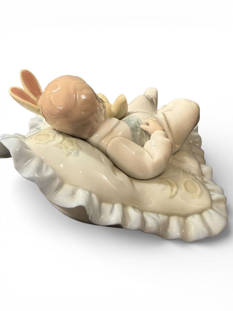 リヤドロ おやすみ、うさちゃん