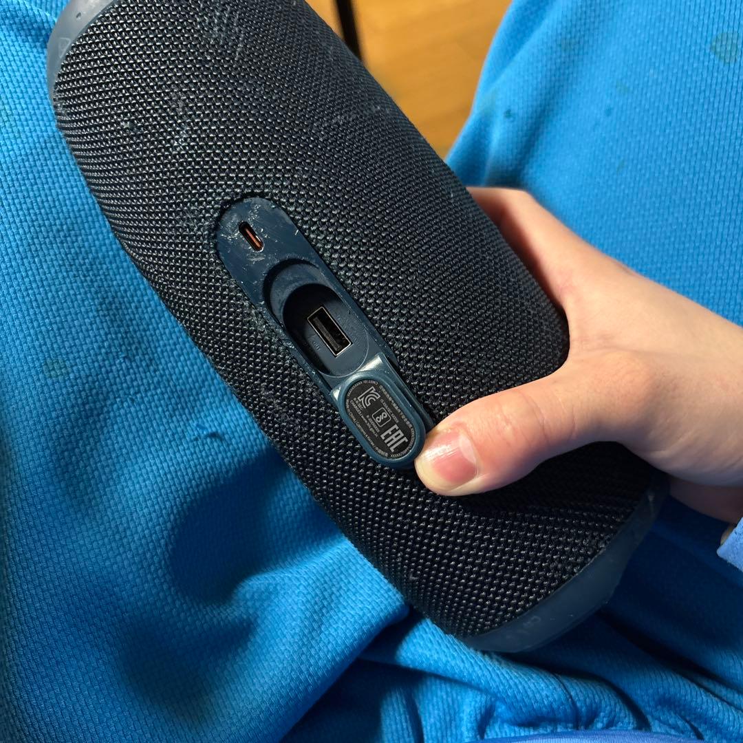 JBL ポータブルスピーカー ブラック
