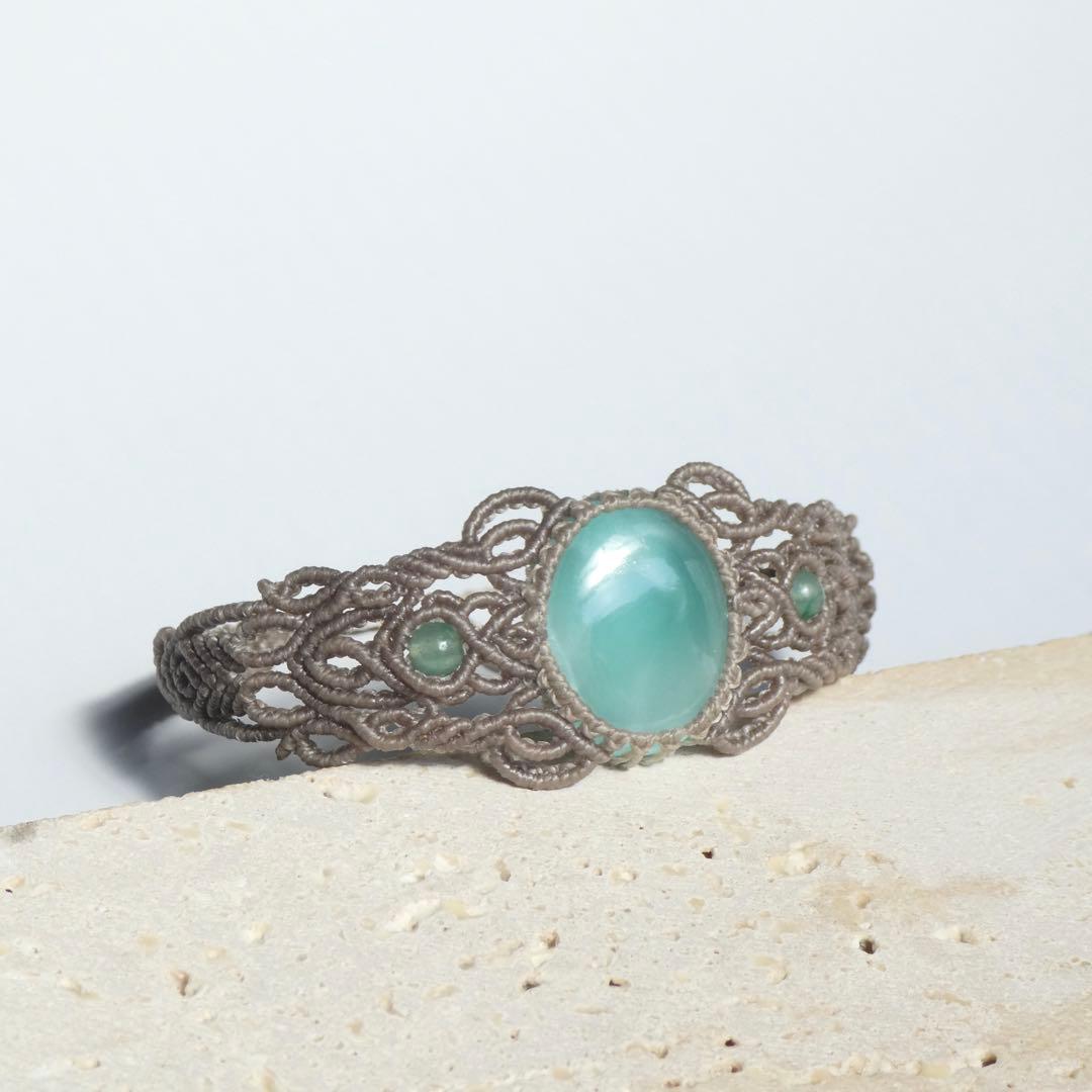 ヘミモルファイトのマクラメブレスレット