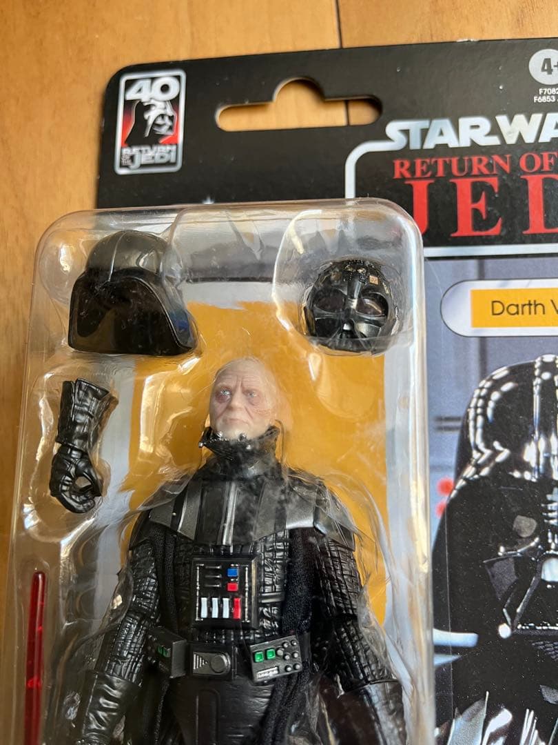 未開封　スターウォーズ　ブラックシリーズ　ダースベイダー（マスク着脱可能）