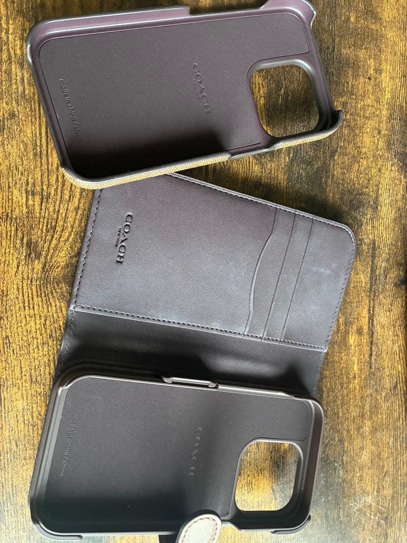COACH iPhone 15Pro ケース＆手帳型ケース