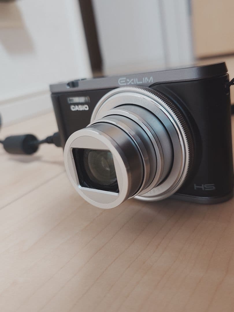 極美品 CASIO EXILIM EX-ZR3100 ブラック デジタルカメラ