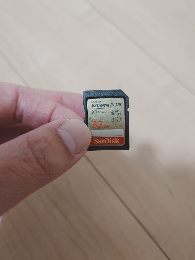 極美品 CASIO EXILIM EX-ZR3100 ブラック デジタルカメラ