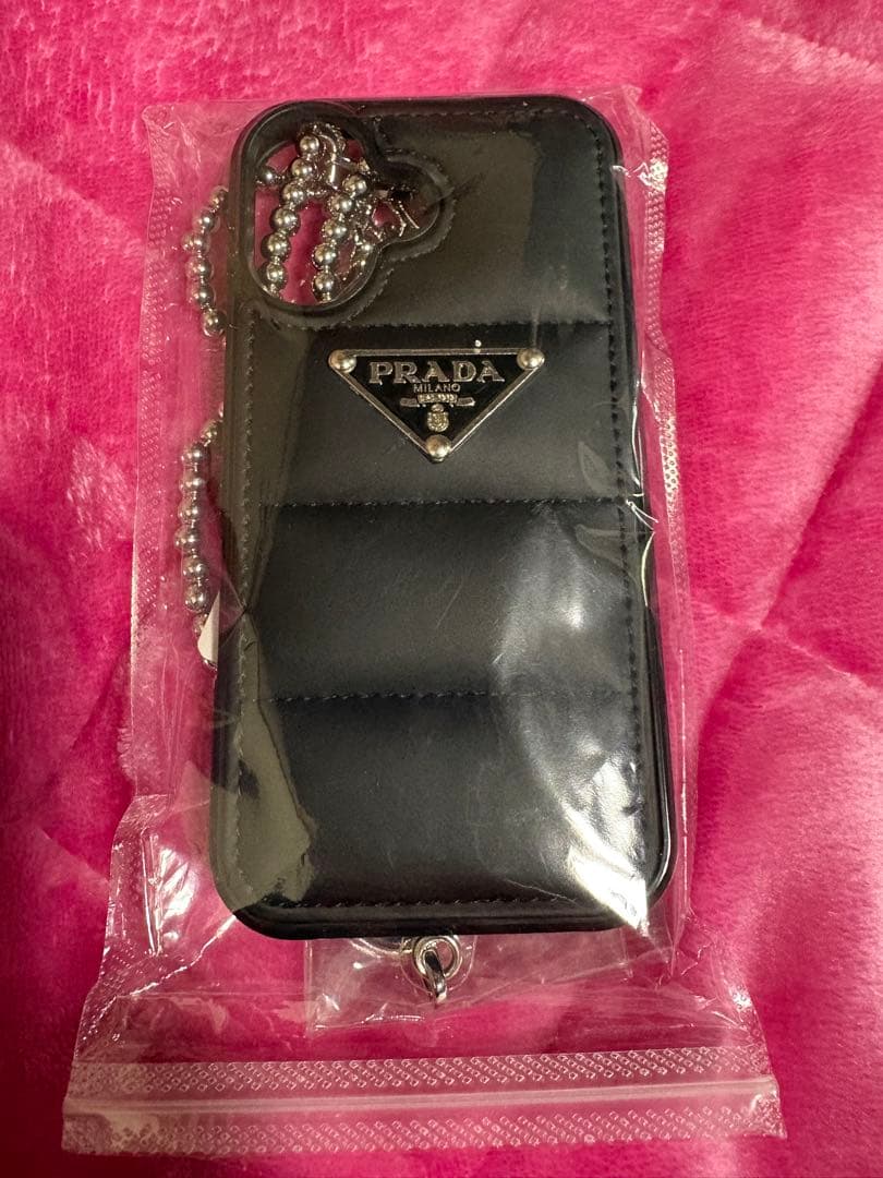 PRADA★ブラック★iPhone16ケース★ショルダーストラップ付き