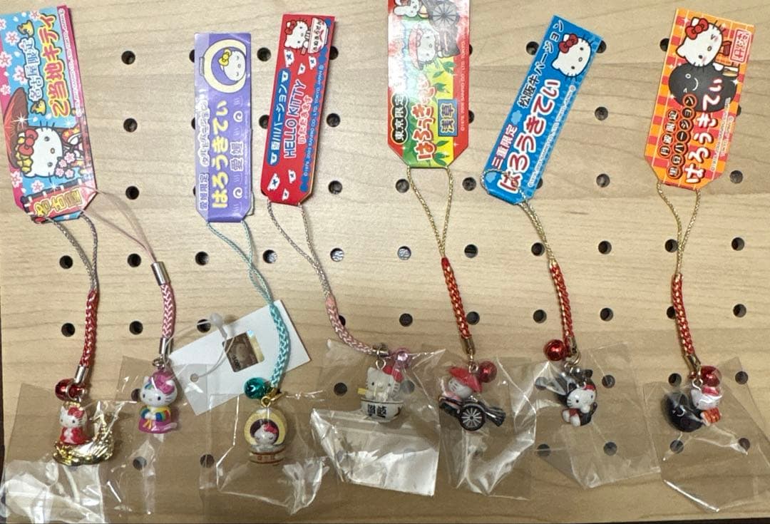 ご当地キティ　ストラップ　ボールペン　まとめ売り　バラ検討