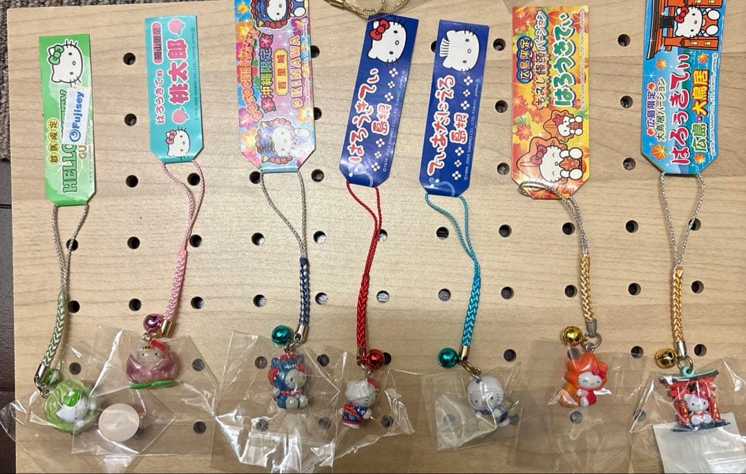 ご当地キティ　ストラップ　ボールペン　まとめ売り　バラ検討