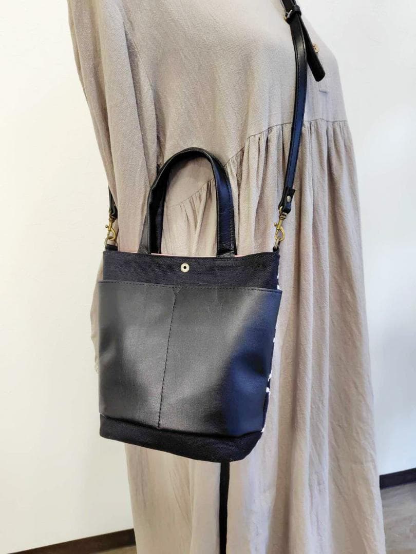 ミナペルホネン/forest tileフォレストタイルグレイ/バケツ型トート