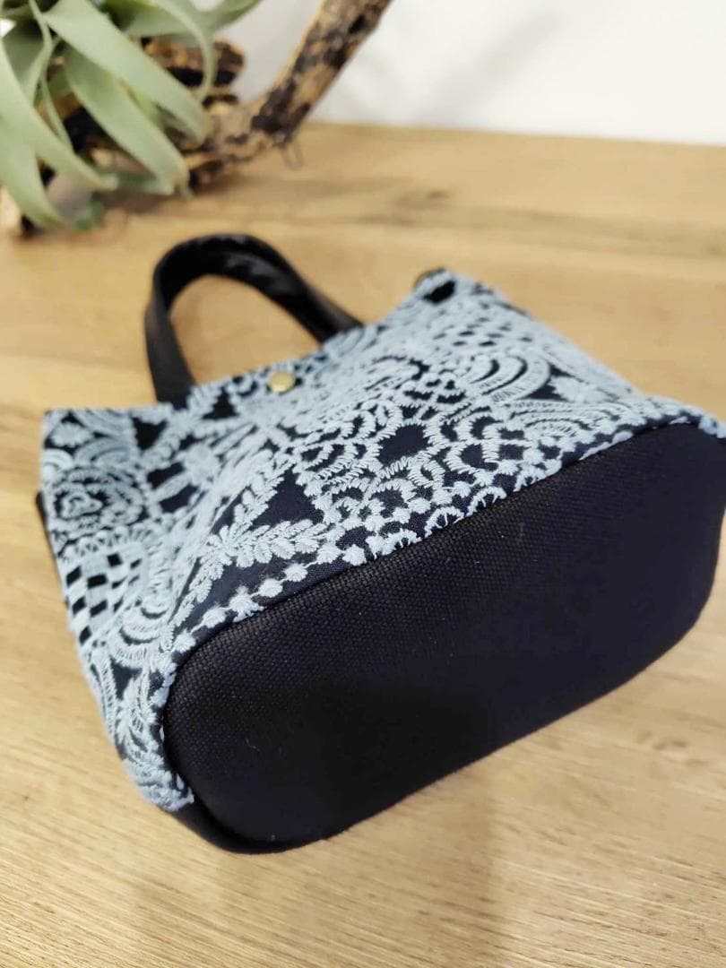 ミナペルホネン/forest tileフォレストタイルグレイ/バケツ型トート