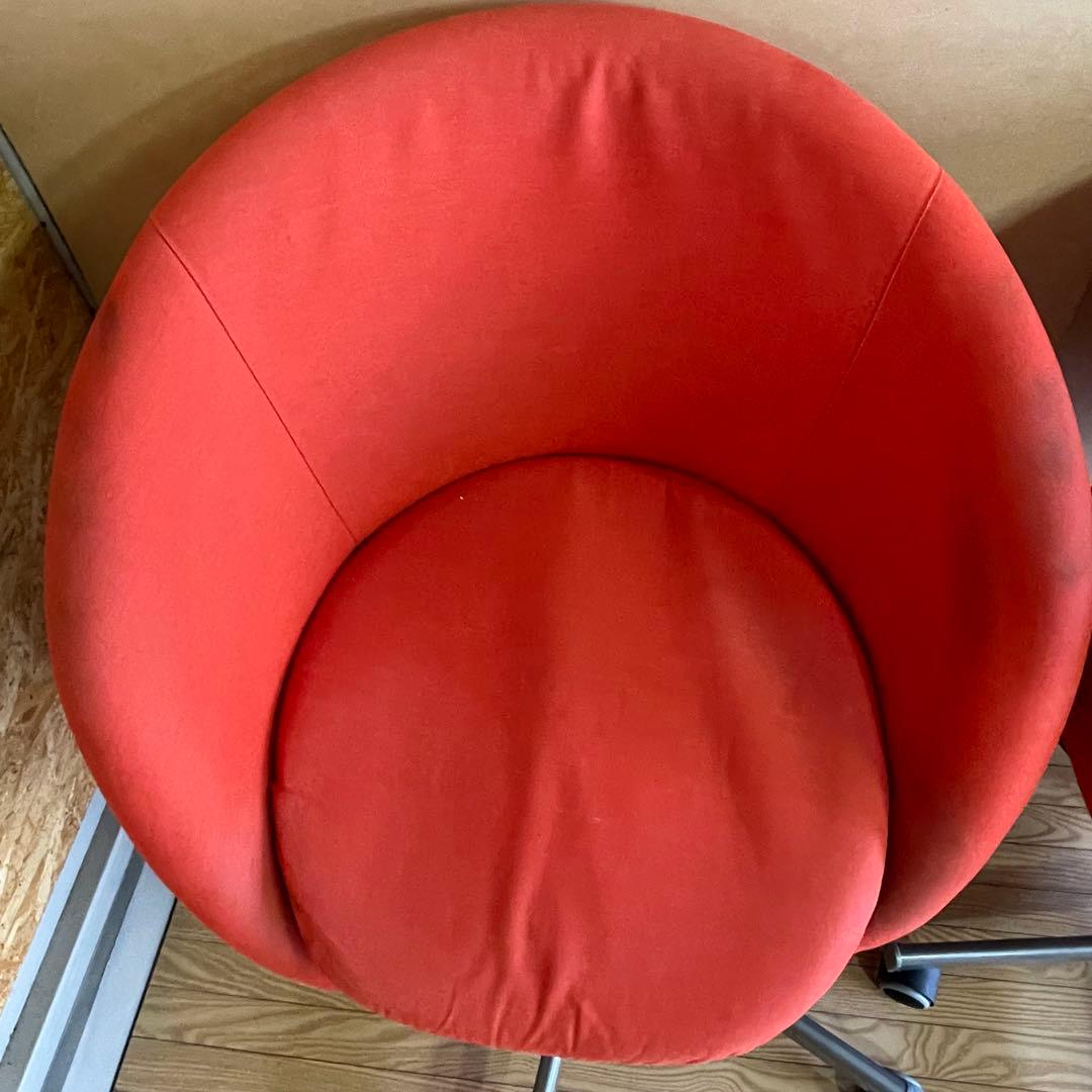 デスクチェア　IKEAスクルーヴスタ　オレンジ二脚