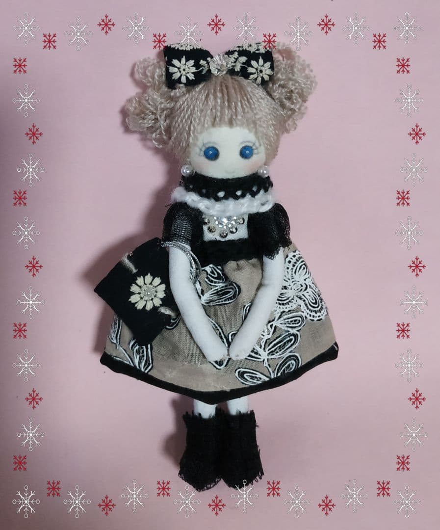 ドールチャーム　バッグチャーム　ハンドメイド　人形