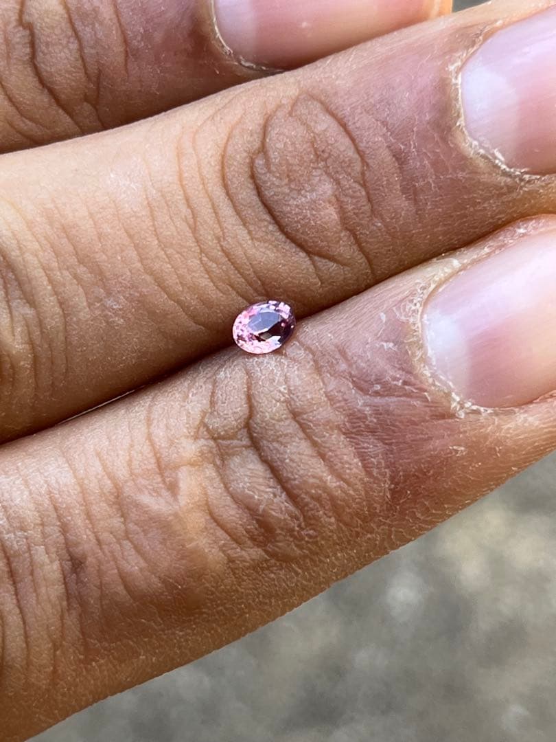 パパラチアサファイアルース 0.29ct 4.2 x 3.3 x 2.5mm