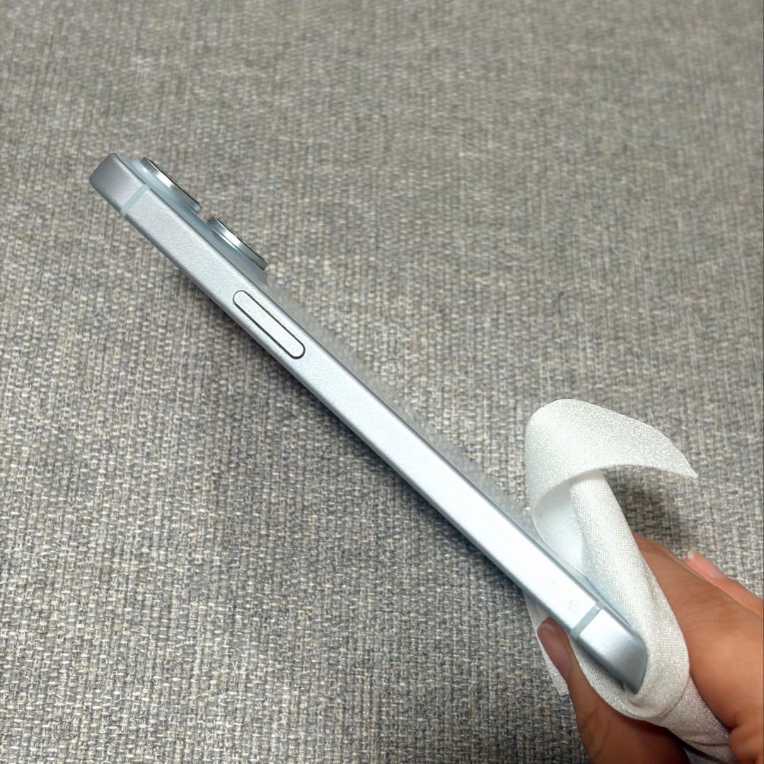 【美品】iPhone15 128GB ブルー SIMフリー 84% 箱あり