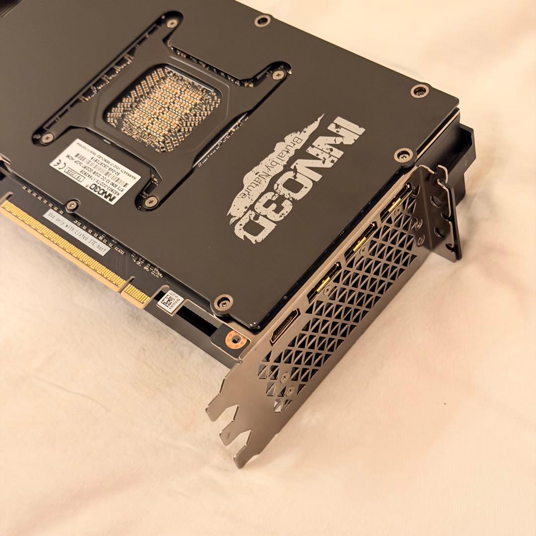 INNO3D GeForce RTX 5090 X3 OC 使用4週間 保証あり