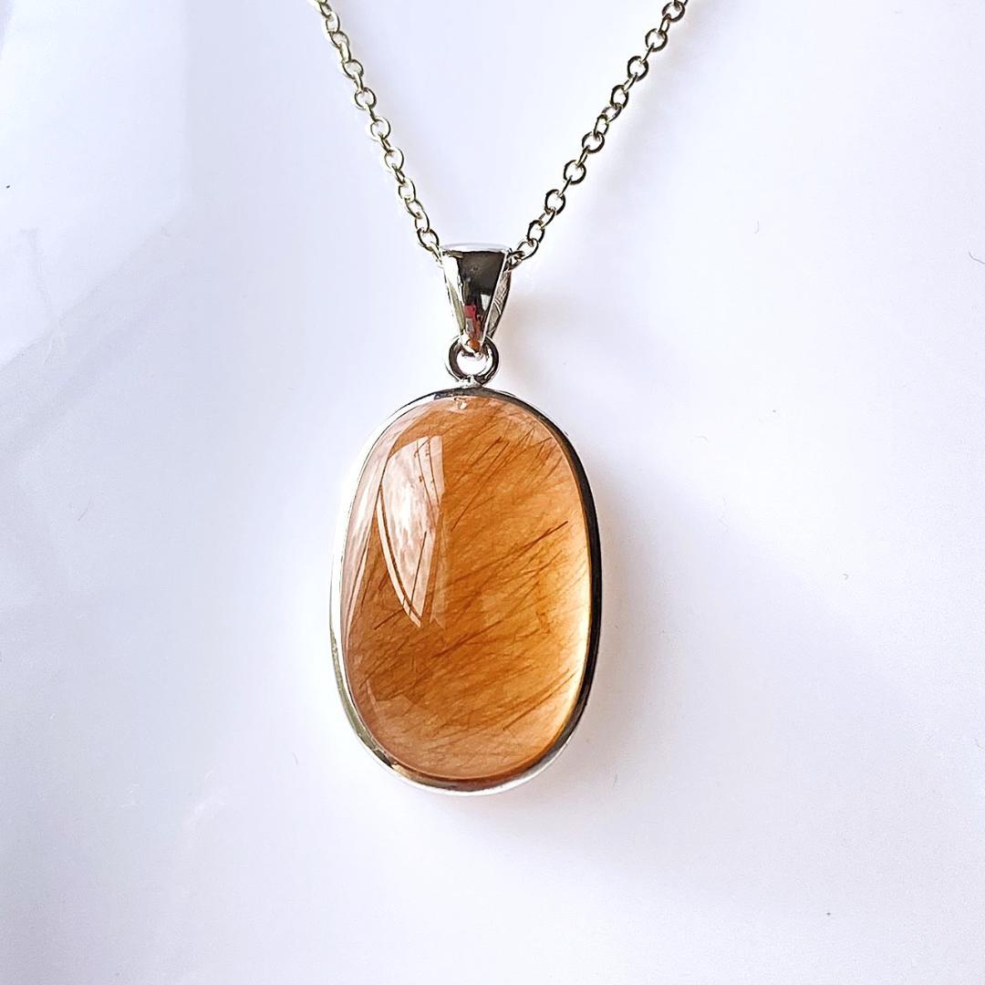 ちょっとお得な30%OFF【紅い針が舞う】紅針水晶 天然石ペンダントトップ