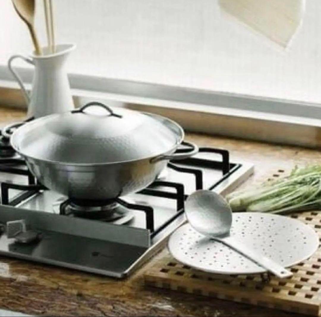 【新品】日本製 ステンレス 両手鍋 24cm IH対応　お玉・目皿付き