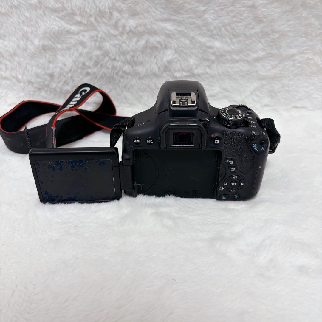 Canon EOS kiss X8i ダブルズームキット