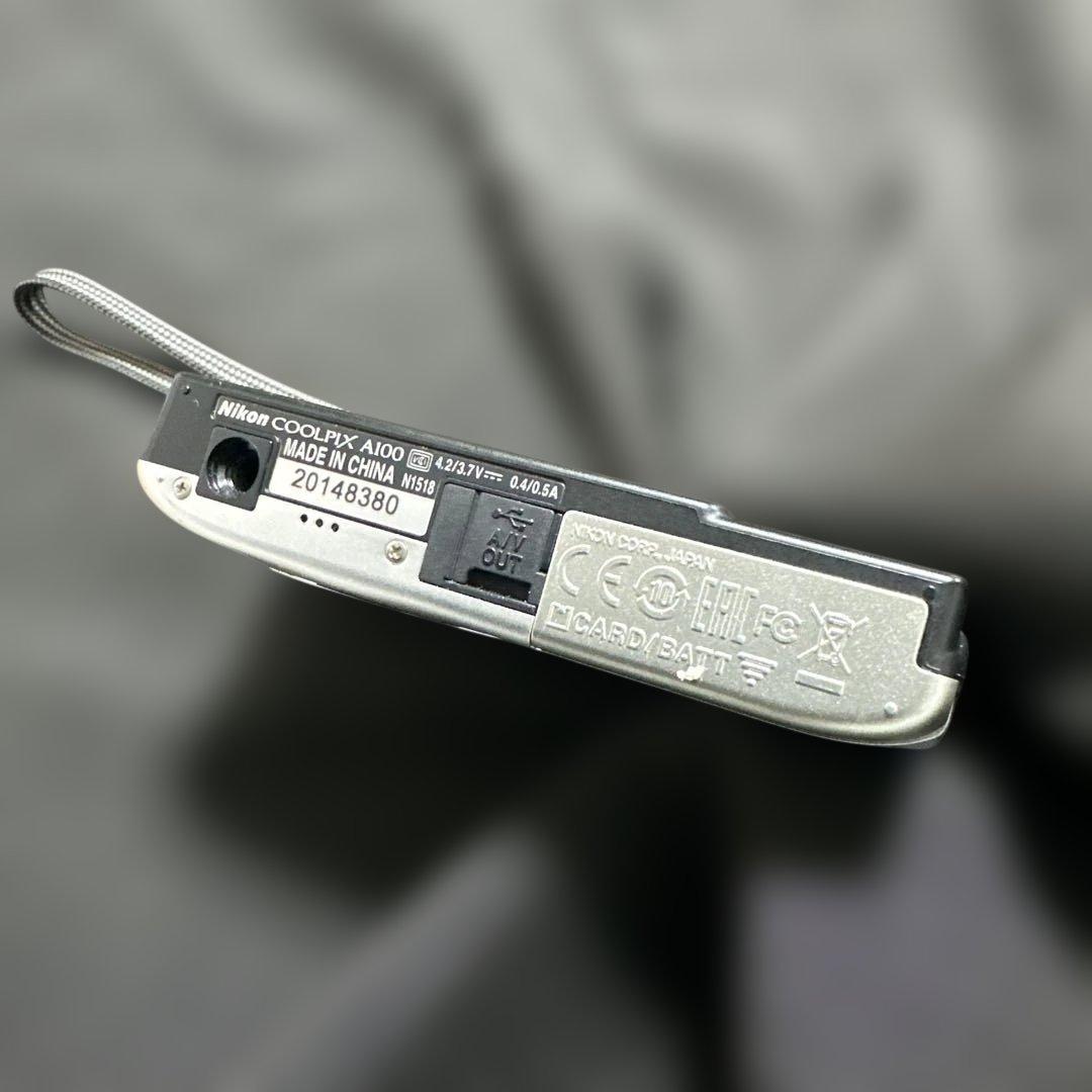 【動作確認済 】Nikon COOLPIX A100 デジタルカメラ　　シルバー