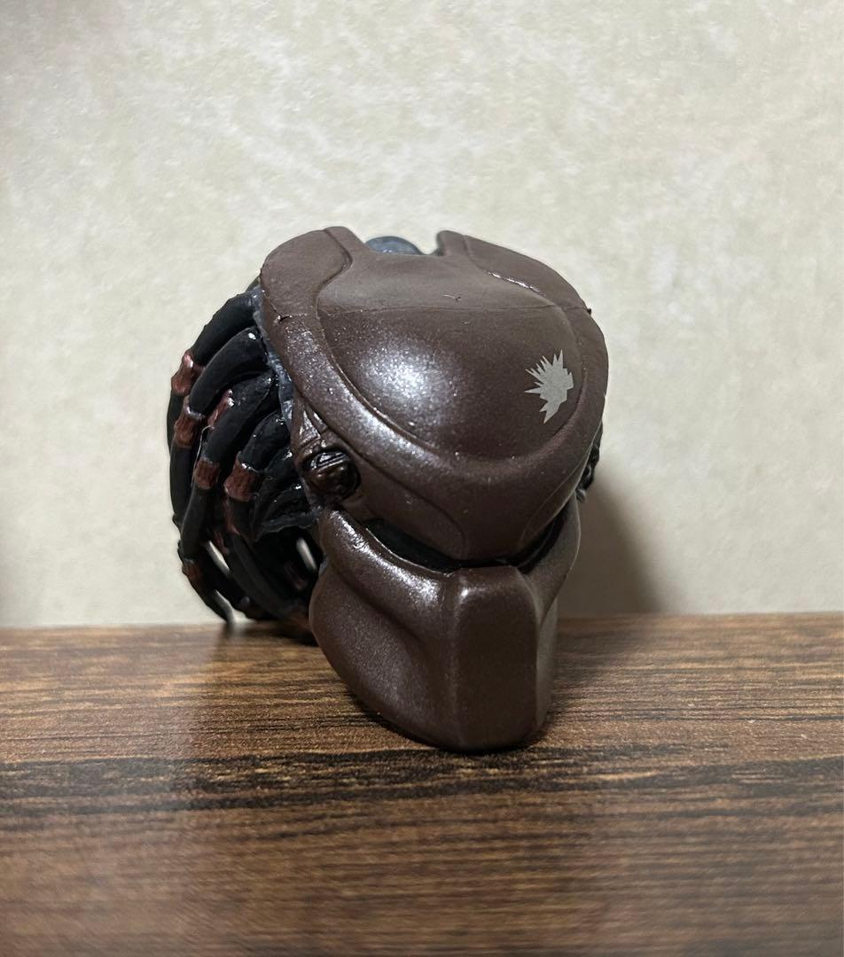 ネカ NECAレネゲードプレデター