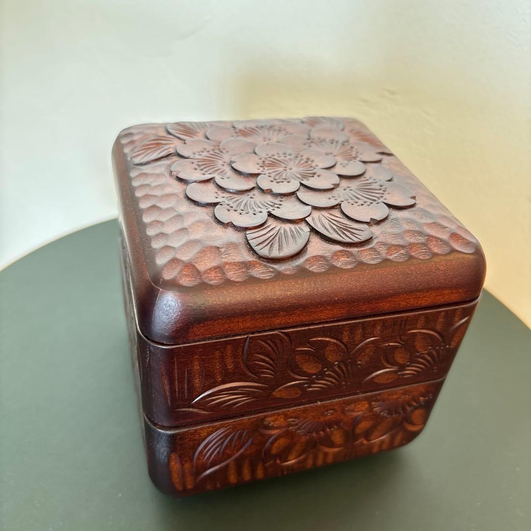 【美品/逸品】 一彫堂 軽井沢彫り 桜紋 小物入れ 小箱 二段 蓋付 伝統工芸