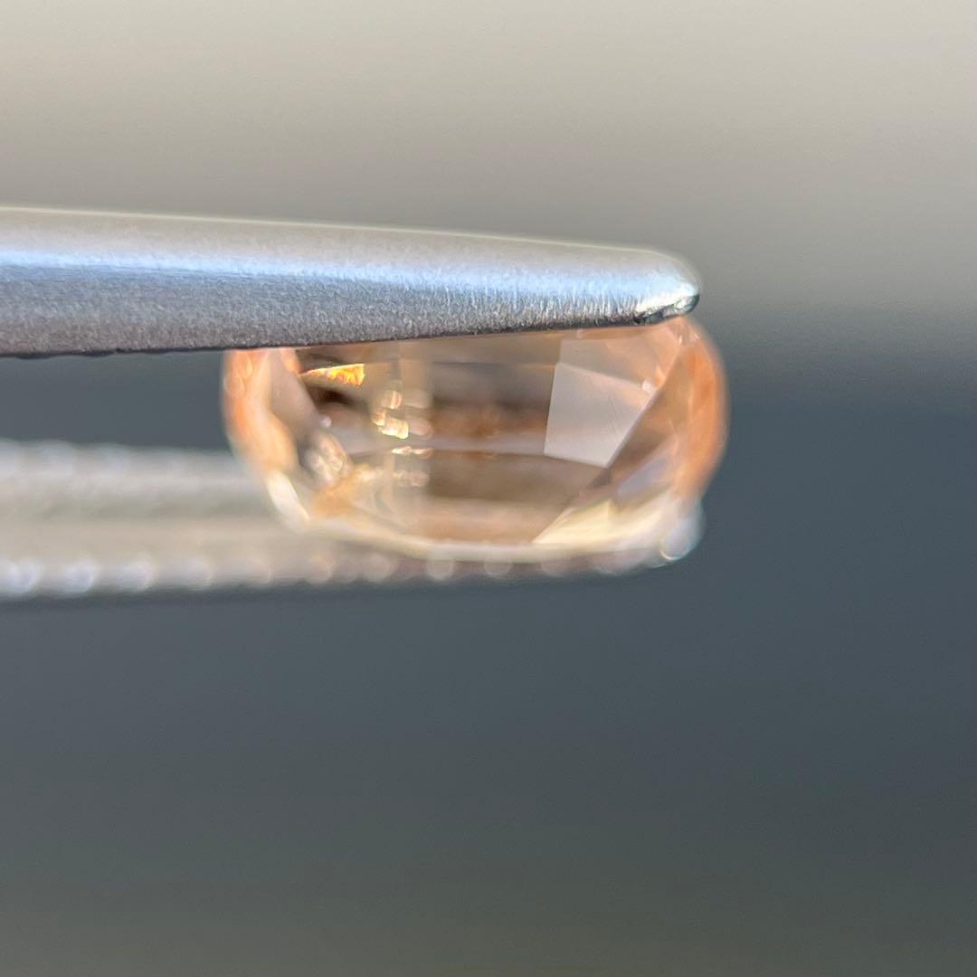 スリランカ産非加熱天然オレンジサファイアルース