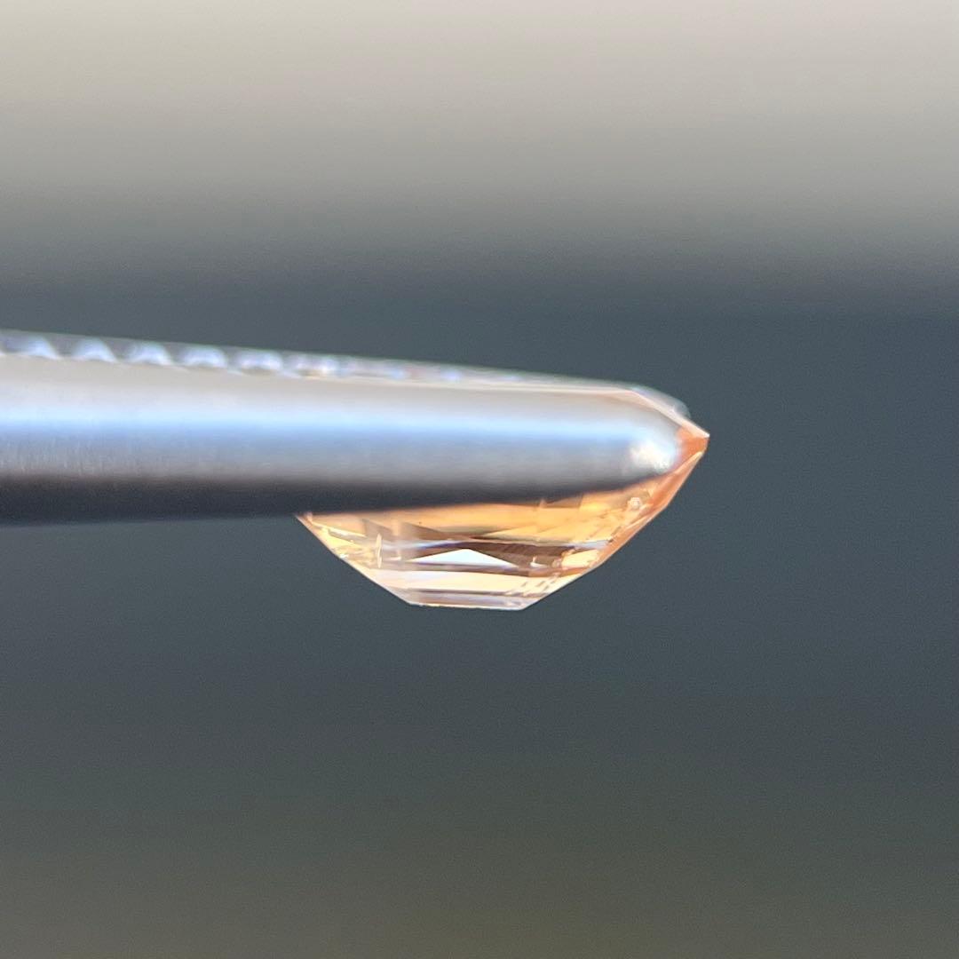 スリランカ産非加熱天然オレンジサファイアルース