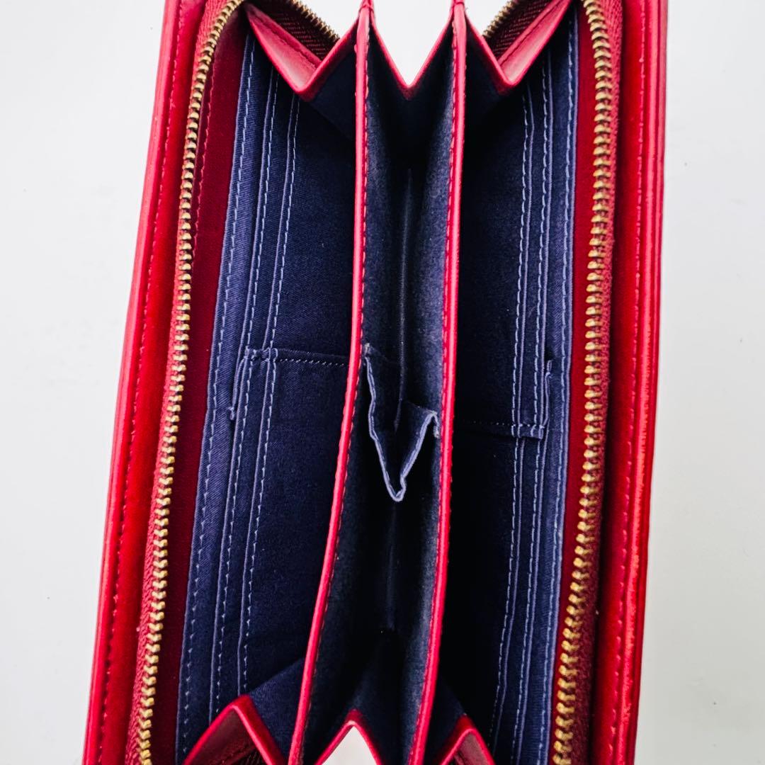 シビラ（Sybilla） ラウンドファスナー長財布