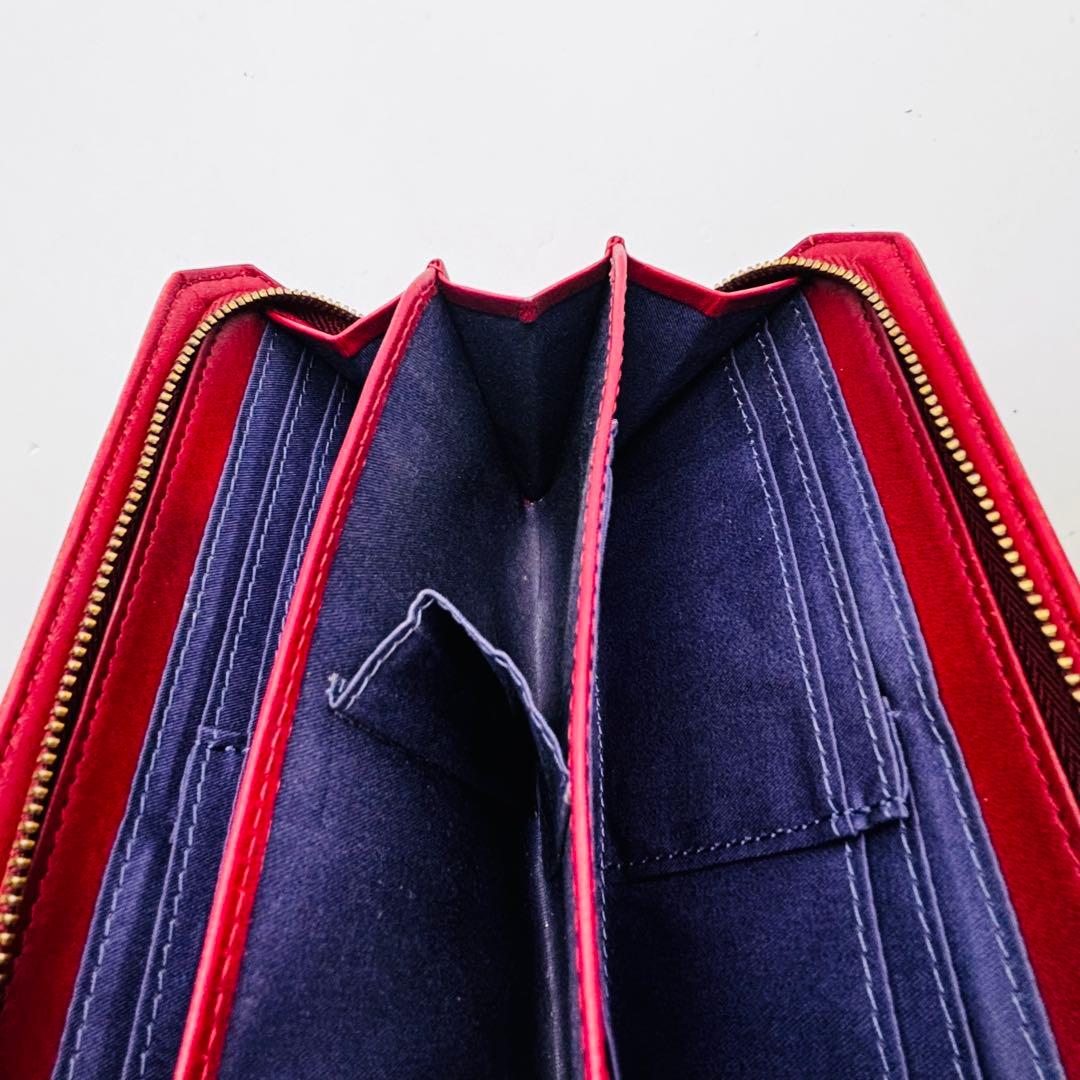 シビラ（Sybilla） ラウンドファスナー長財布