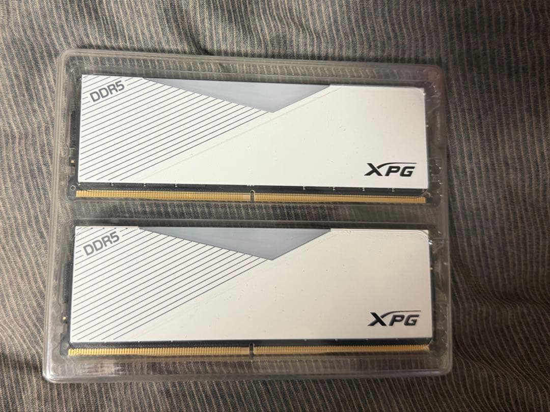 メモリー XPG LANCER RGB 32GBx2 DDR5 6000MT/s